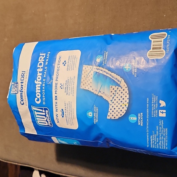 OUT PETCARE 23 disposable dog diapers M/L wraps 18-15" waist / 25-75 lbs - Picture 3 of 3